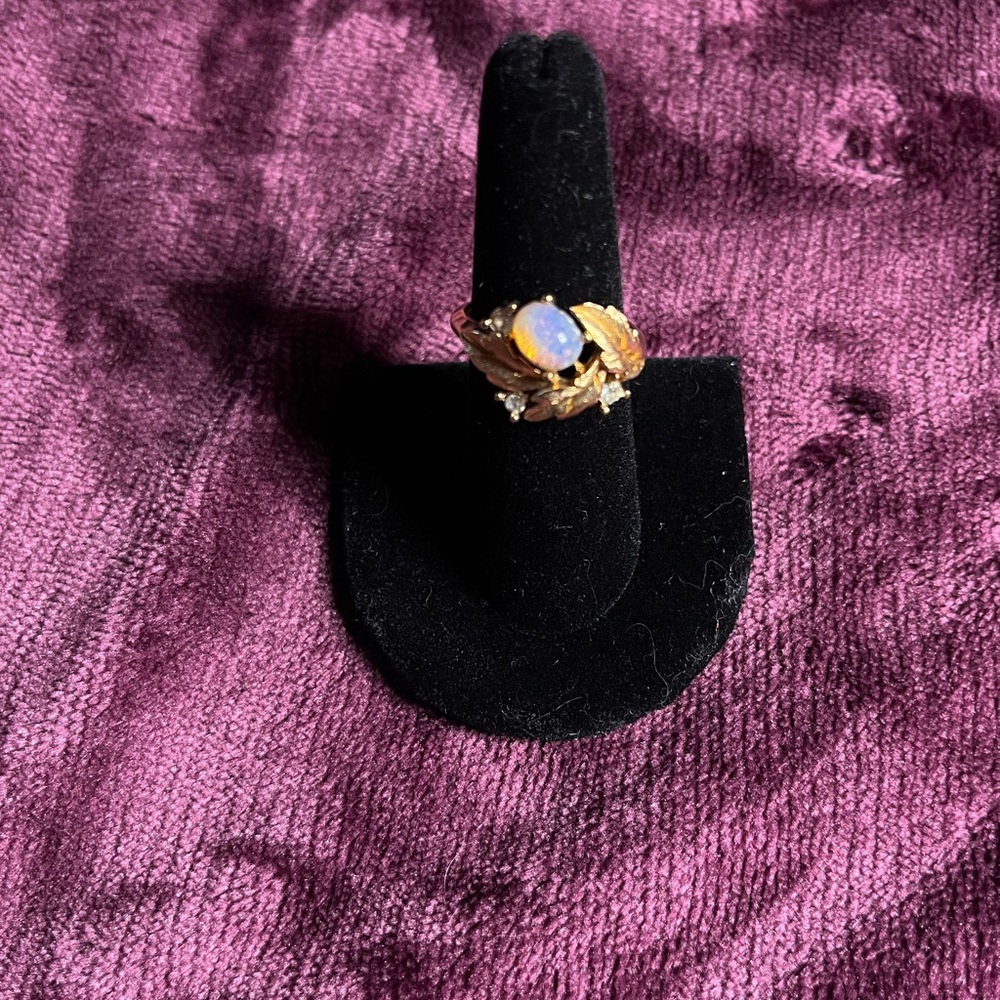 Avon Ring